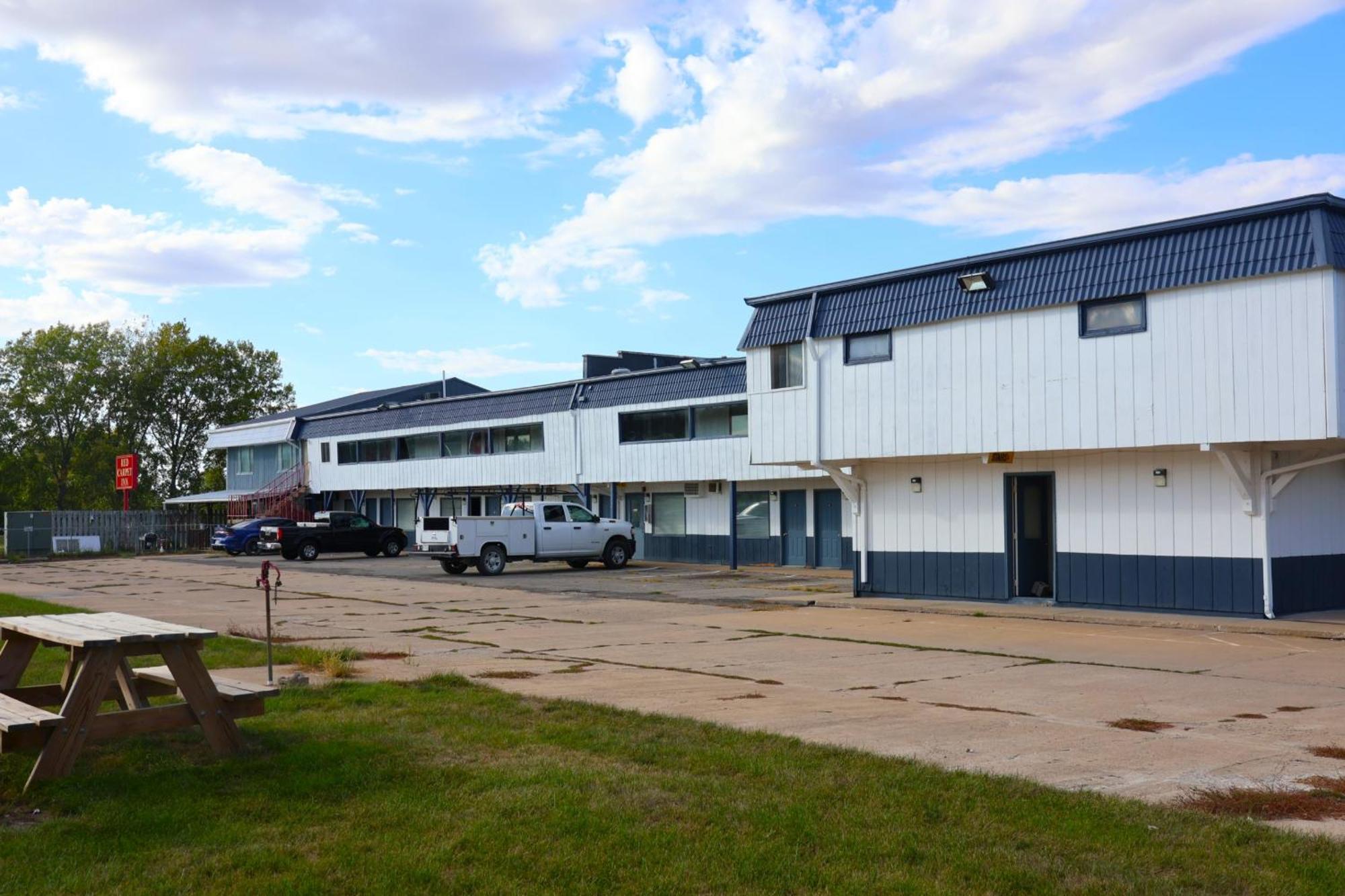 Hotel O Oskaloosa - Hwy 63/92 Экстерьер фото
