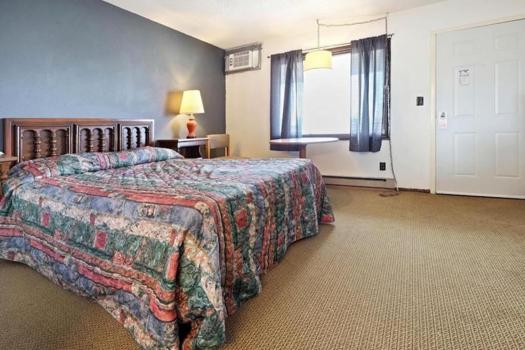 Hotel O Oskaloosa - Hwy 63/92 Экстерьер фото
