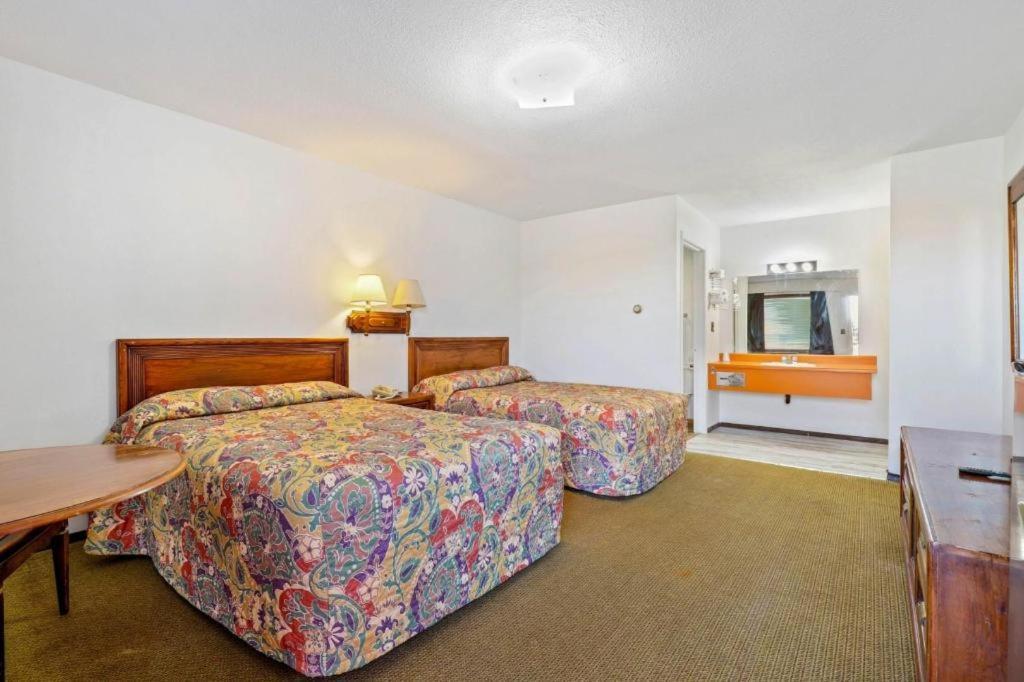 Hotel O Oskaloosa - Hwy 63/92 Экстерьер фото