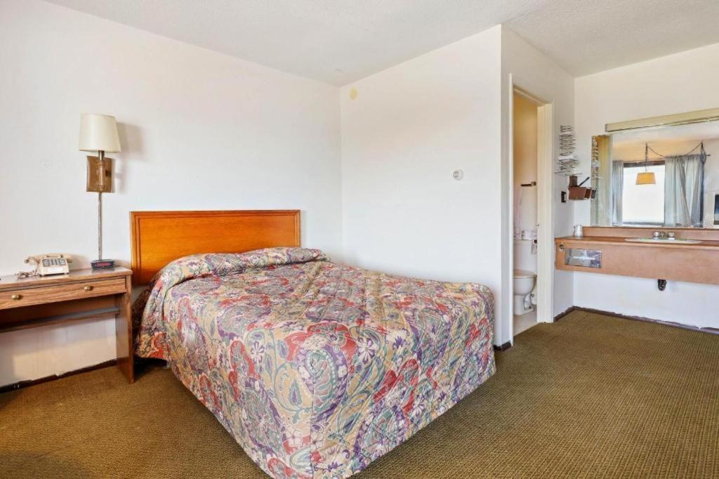 Hotel O Oskaloosa - Hwy 63/92 Экстерьер фото