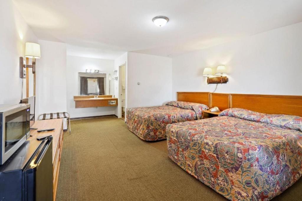 Hotel O Oskaloosa - Hwy 63/92 Экстерьер фото