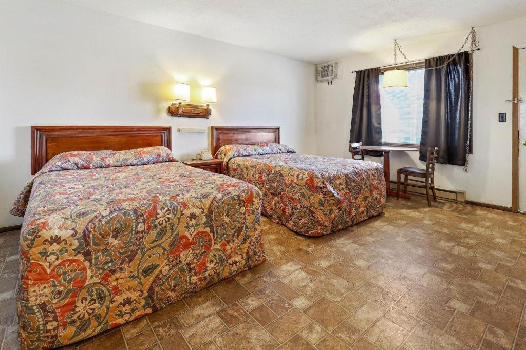 Hotel O Oskaloosa - Hwy 63/92 Экстерьер фото