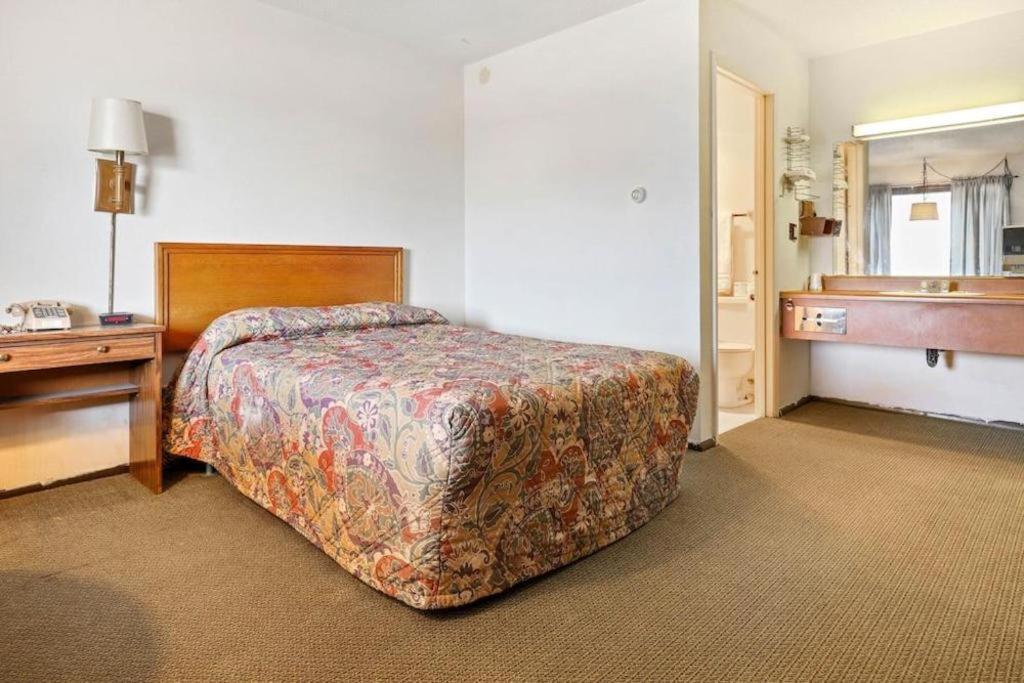 Hotel O Oskaloosa - Hwy 63/92 Экстерьер фото